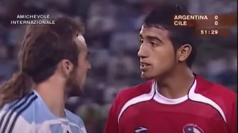 Vidal tuvo varios encuentros en ese partido.