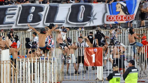 El lienzo autorizado de los hinchas albos se instaló en una zona no autorizada.