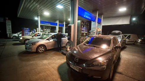 Revisa qué pasa con el precio de la bencina desde este jueves 22 de febrero.