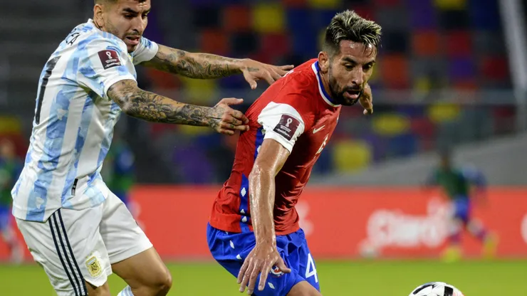 Mauricio Isla podría aparecer en la primera nómina de Ricardo Gareca.