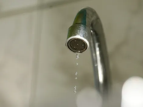 Aguas Andinas anuncia corte de agua: Comunas y cuándo es