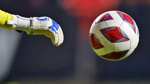 El fútbol chileno enfrenta horas claves.