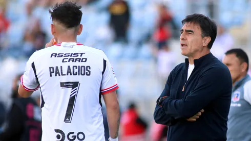 Colo Colo no acreditó pago de sueldo de Gustavo Quinteros en diciembre de 2023.