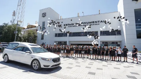 El plantel rindió un homenaje a Jorge Toro