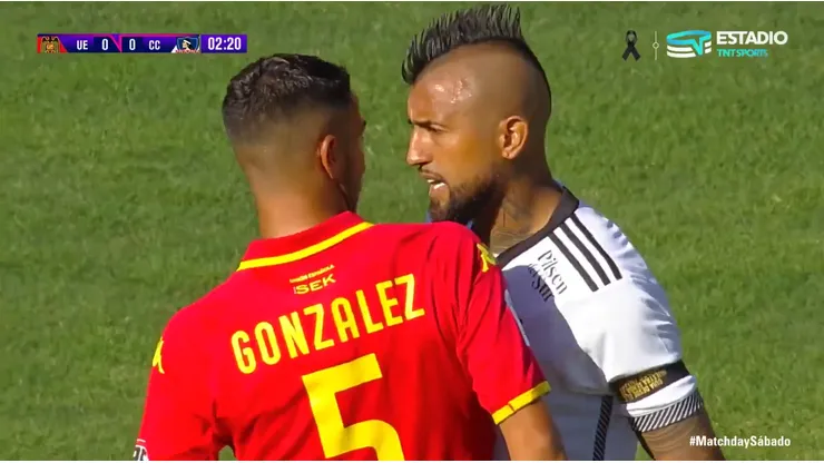 Arturo Vidal y su temprano encontrón con el "Pulpo" Diego González.