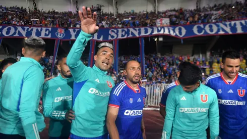 La U se pronunció tras las suspensión de su debut