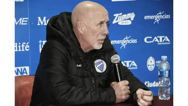 Daniel Oldrá en conferencia de prensa de Godoy Cruz