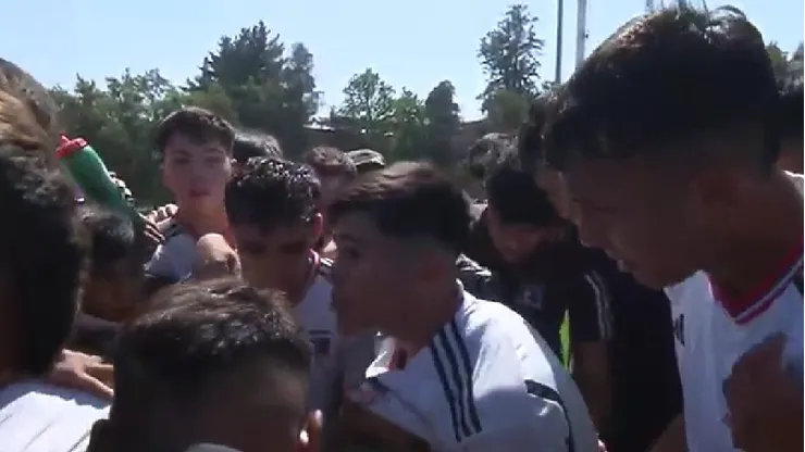 Bastián Silva hace una arenga tras ser campeón de la Supercopa