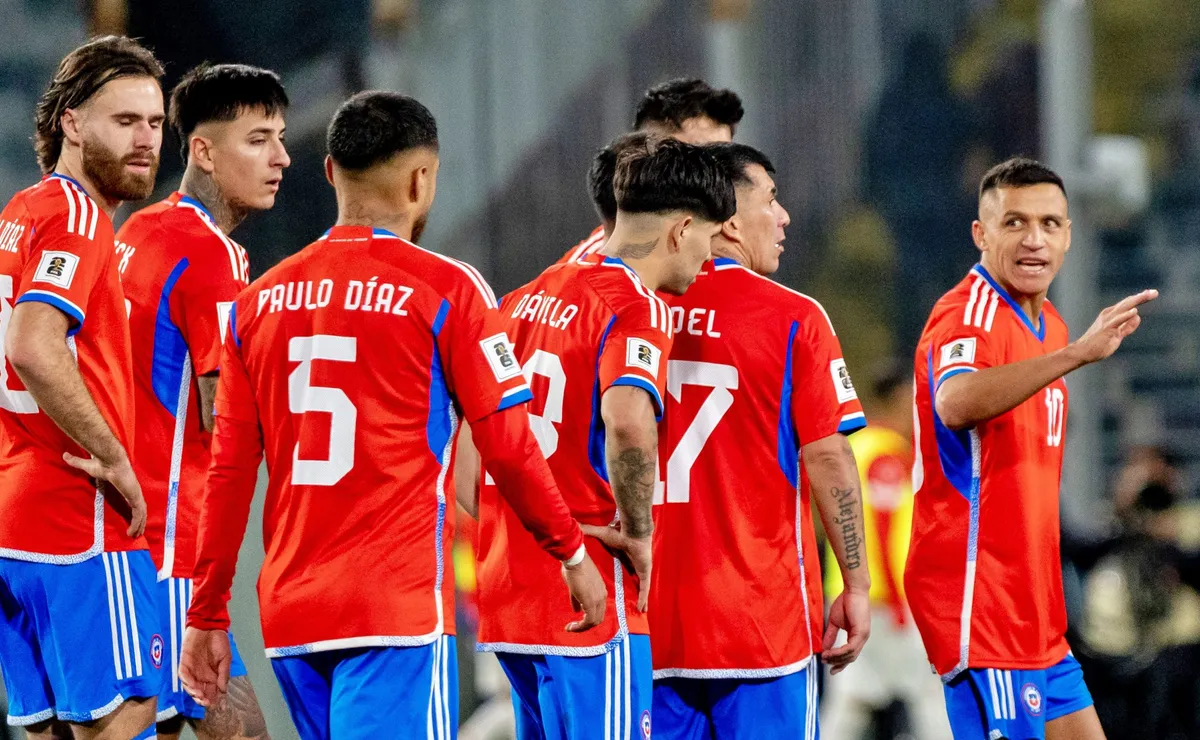 Selección chilena vuelve a caer puestos en el ranking FIFA