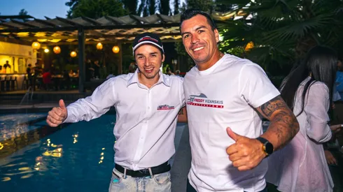 Paredes estuvo con los clientes de la automotora FV