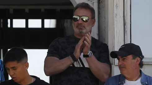 El ex jugador pide dignidad para el fútbol chileno.