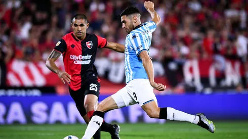 Adrián Martínez fue figura en la goleada de Racing frente a Newell's: anotó un doblete.