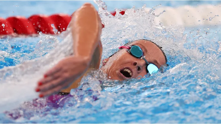 Kristel Köbrich vuelve a hacer historia en el Mundial de Natación en Doha.