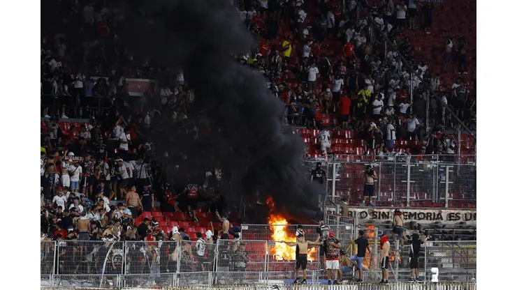 Incidentes en Galería Norte del Estadio Nacional