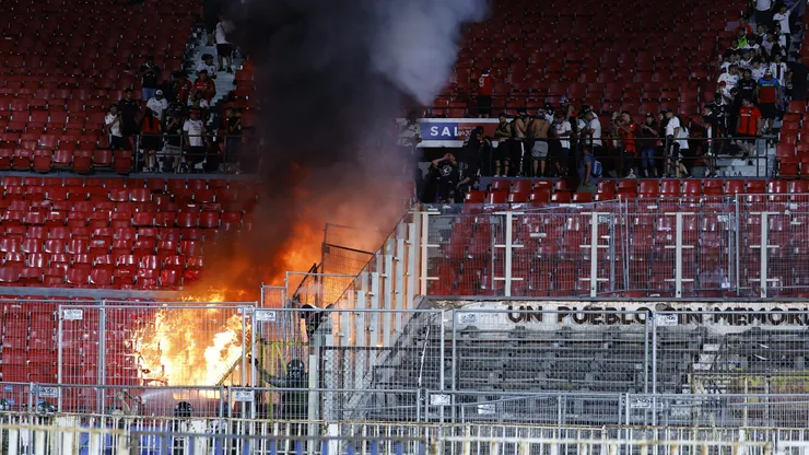 Barristas prendieron fuego cerca del memorial