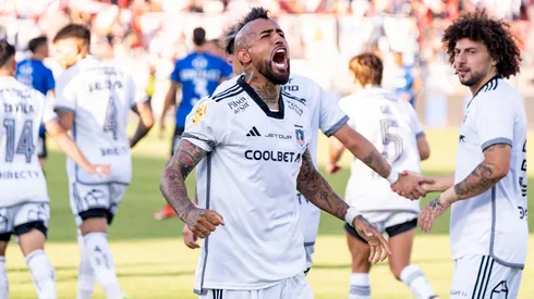 Vidal festeja su primer gol en el regreso a Colo Colo.