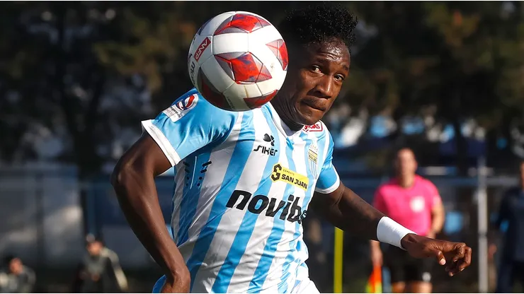 Yorman Zapata pasa de jugar en Magallanes a la élite en Argentina.