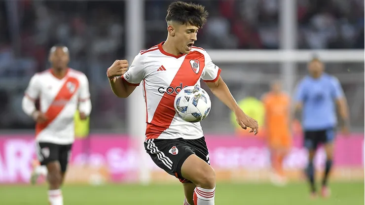Colo Colo todavía tiene parte del pase de Pablo Solari, por lo que una venta le dejará ingresos.