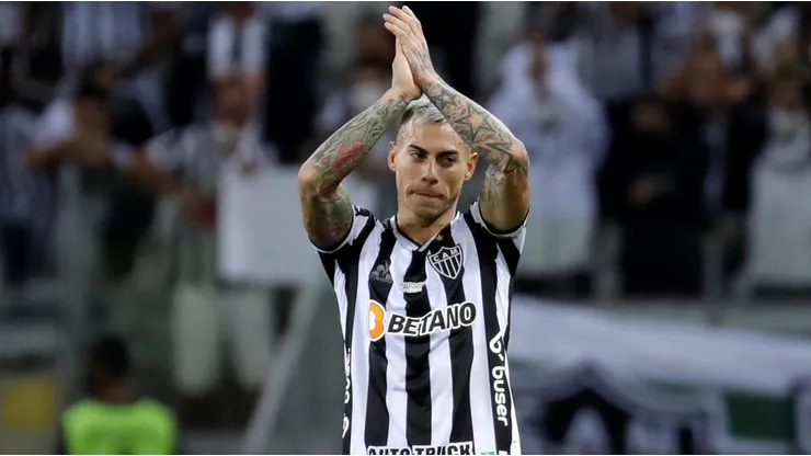 Eduardo Vargas sigue luchando en Brasil