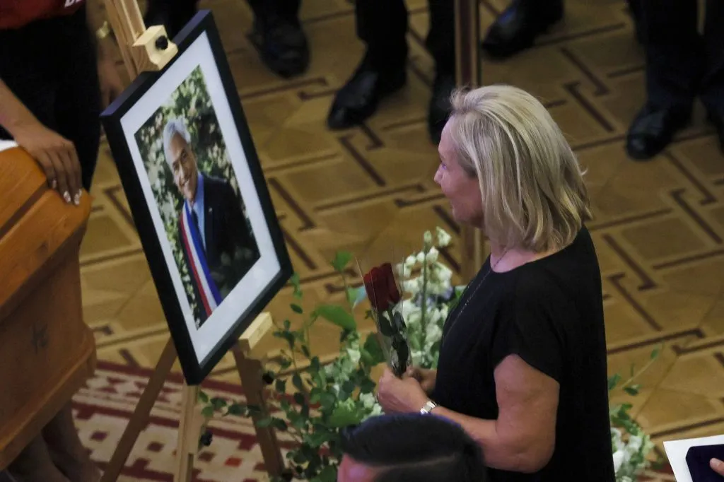La exprimera dama, Cecilia Morel, durante los funerales del expresidente, Sebastián Piñera.
