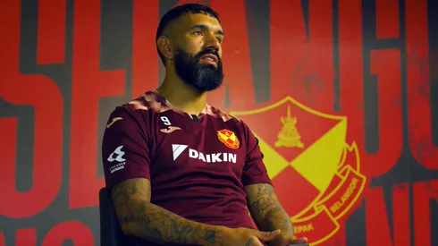 Ronnie Fernández revela su idolatría por Vidal y Henry en su llegada al Selangor.