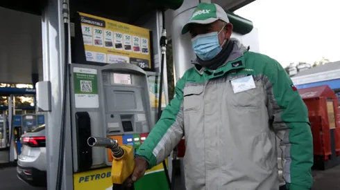 Revisa qué pasa con el precio de los combustibles desde este jueves 8 de febrero.