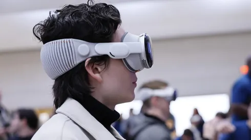 Los peligrosos usos que los usuarios les dan a los Apple Vision los tiene en el ojo de la noticia estos días.