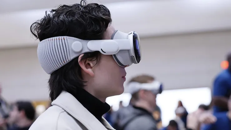 Los peligrosos usos que los usuarios les dan a los Apple Vision los tiene en el ojo de la noticia estos días.
