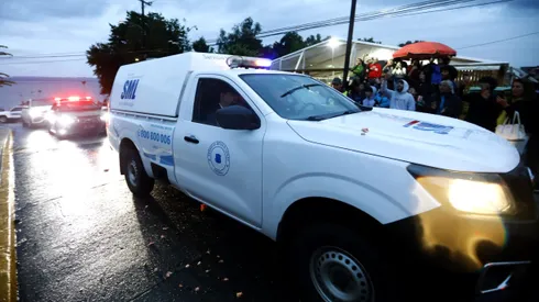 El cuerpo del ex presidente de la Republica, Sebastian Pinera, es trasladado por el Servicio Medico Legal desde la Tenencia de Carabineros del Lago Ranco.