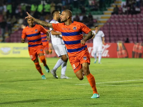 Libertadores inicia con golazo en 20 segundos y Rivero protagonista