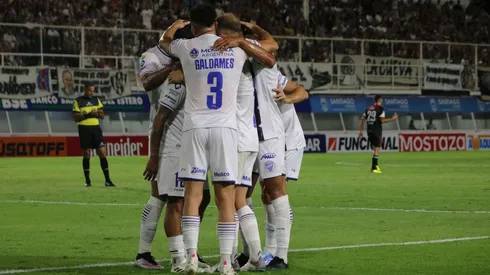 Thomas Galdames recibió elogios de su DT, al igual que los otros compañeros en la defensa y el arquero.
