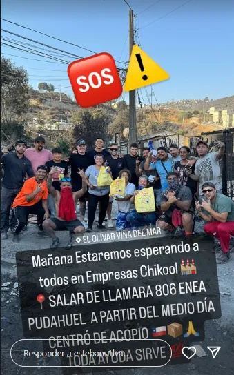 Ambos jugadores de Colo Colo fueron a prestar ayudar a los damnificados por los incendios. | Foto: @estebans1lva. 