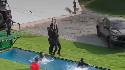 Se convirtió en viral actuación de escuadrón chileno en Emiratos Árabes.