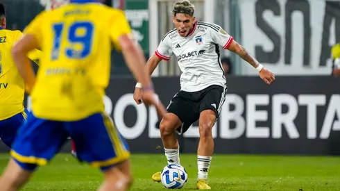 Carlos Palacios deberá definir si partir a Boca Juniors o quedarse en Colo Colo.