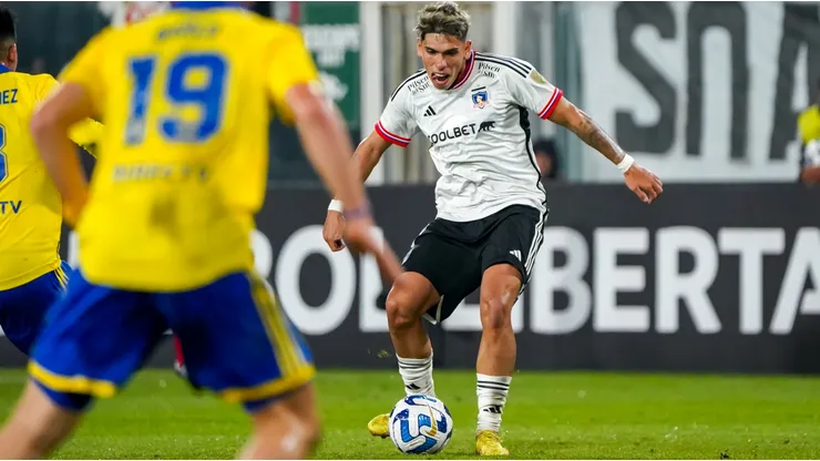 Carlos Palacios deberá definir si partir a Boca Juniors o quedarse en Colo Colo.