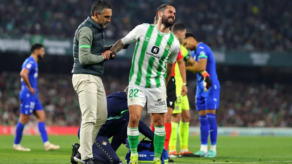 Isco se lesionó y Manuel Pellegrini pierde a un hombre clave esta temporada. Foto: Getty Images.