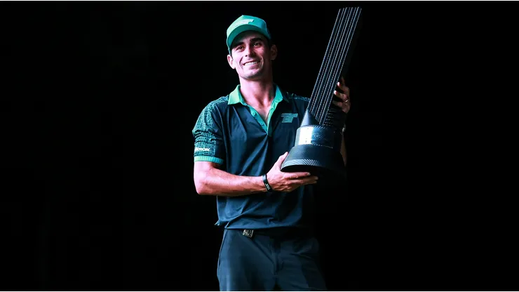 Joaquín Niemann hizo historia con su triunfo en LIV Golf en Mayakoba.