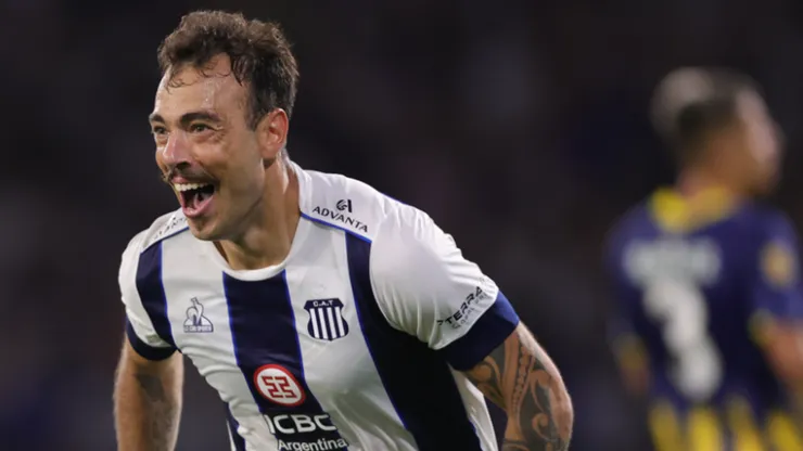 Matías Catalán celebró así su golazo ante Rosario Central.