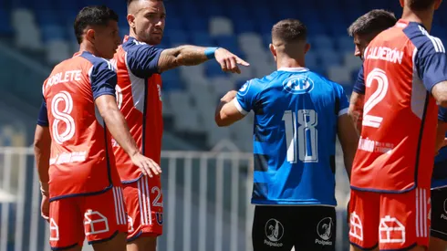 Matías Zaldivia fue amonestado en el empate ante Huachipato.