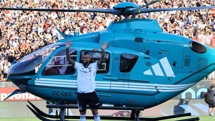 Arturo Vidal causó polémica por una broma que lanzó a bordo de ese helicóptero.