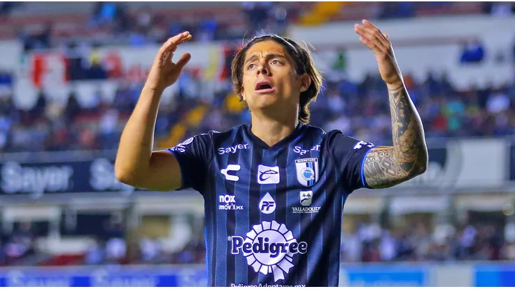 El chileno sufrió una grave lesión que lo dejará varios meses fuera de las canchas.