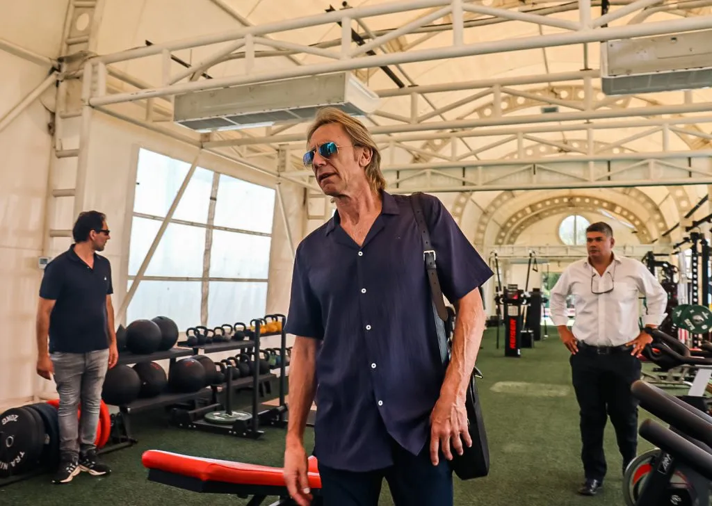 Ricardo Gareca pasea por su nuevo hogar en Chile. Foto: Comunicaciones FFCh