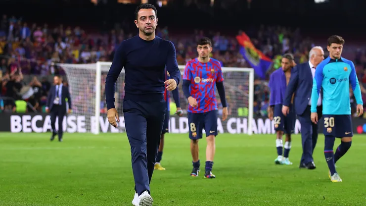 Barcelona respalda a Xavi con DT.