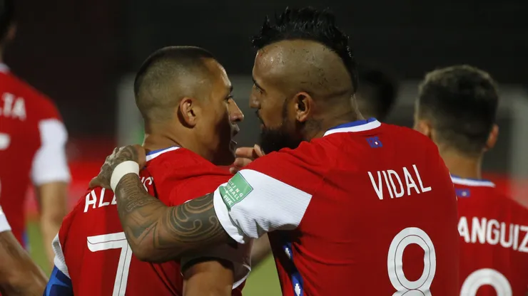 Vidal, de vuelta en Colo Colo, entiende que en Chile quieren mucho a los jugadores exitosos