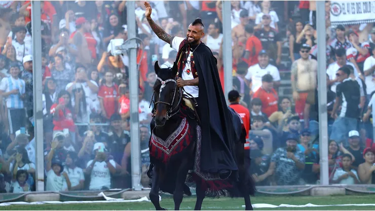 Arturo Vidal vivió una presentación digna de un rey en el Monumental.