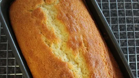 Receta de queque de yogurt fácil.