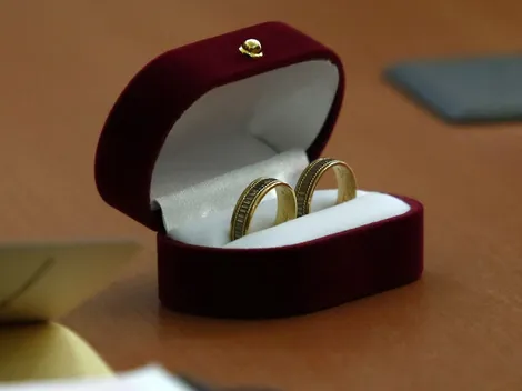 ¿Cuál es el bono que se entrega al cumplir 50 años de matrimonio?