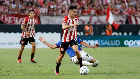 El chileno apareció en el camarín del Pincha