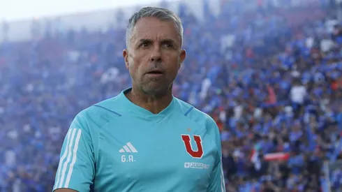 Álvarez piensa en la delantera de la U ante Unión.