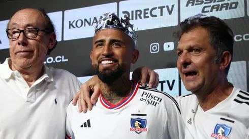 Mosa y Stöhwing se pelean el poder en Colo Colo